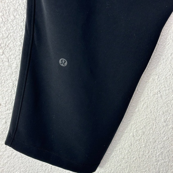 Lululemon On The Fly Crop Woven Black Pant Size 10 - Picture 4 of 7
